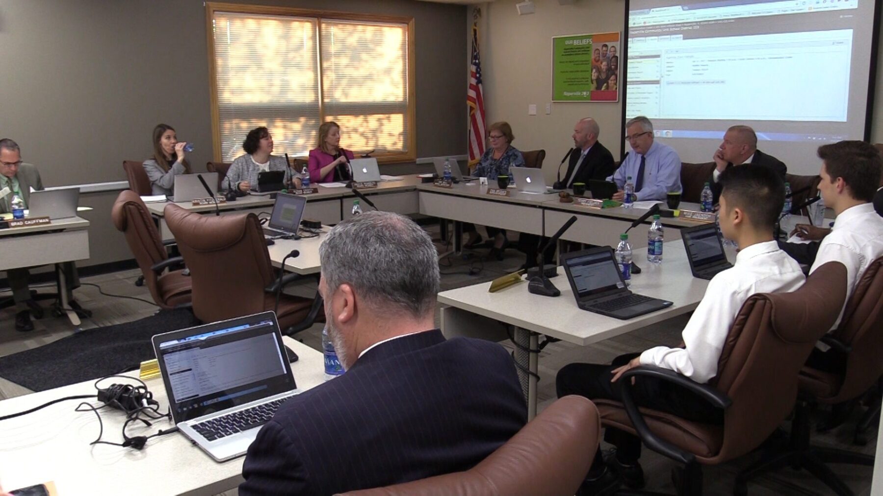 District 203 Reviews Standards-Based Reporting