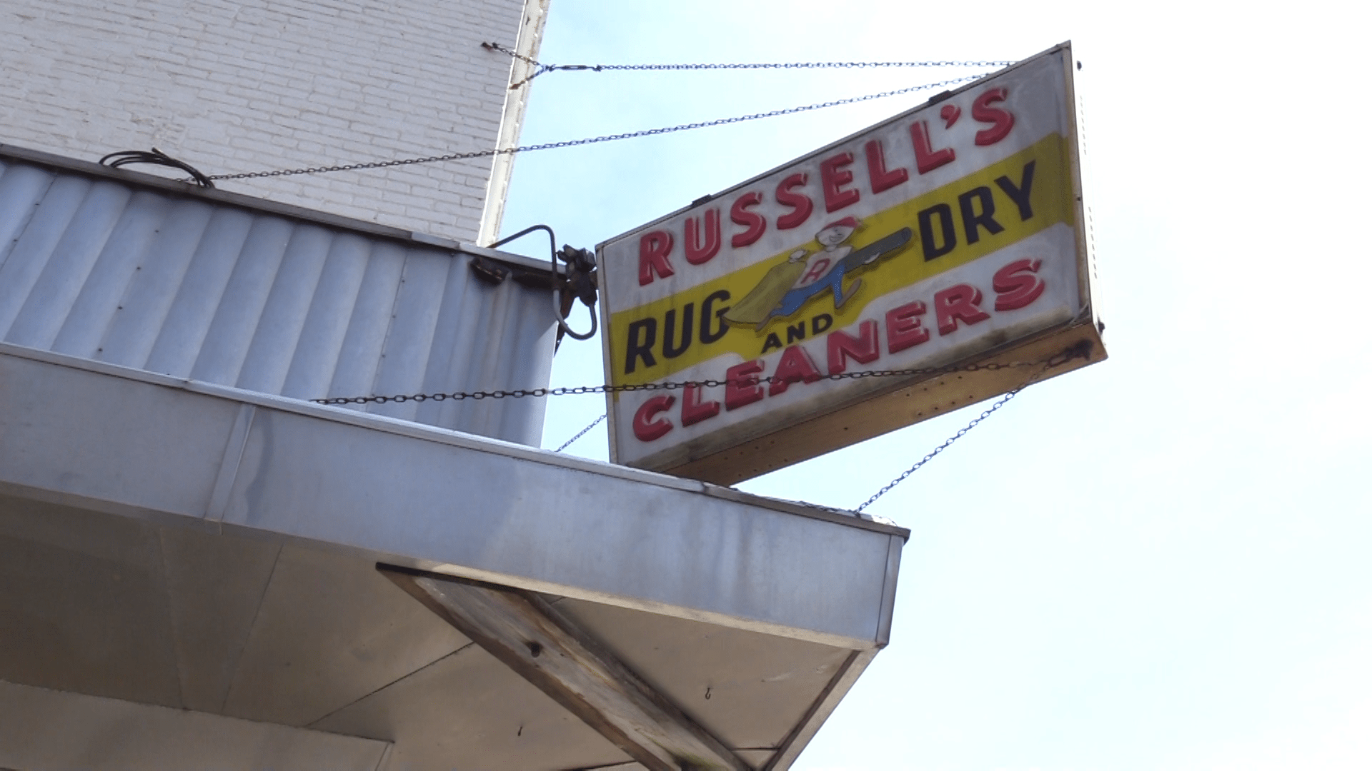Naperville’s Russell’s Dry Cleaners To Close